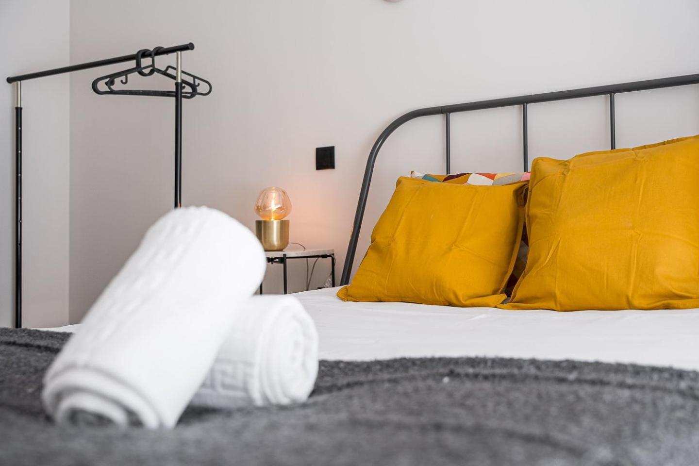 Guestready - Quental Wallpaper Near Marques Square OOporto Esterno foto