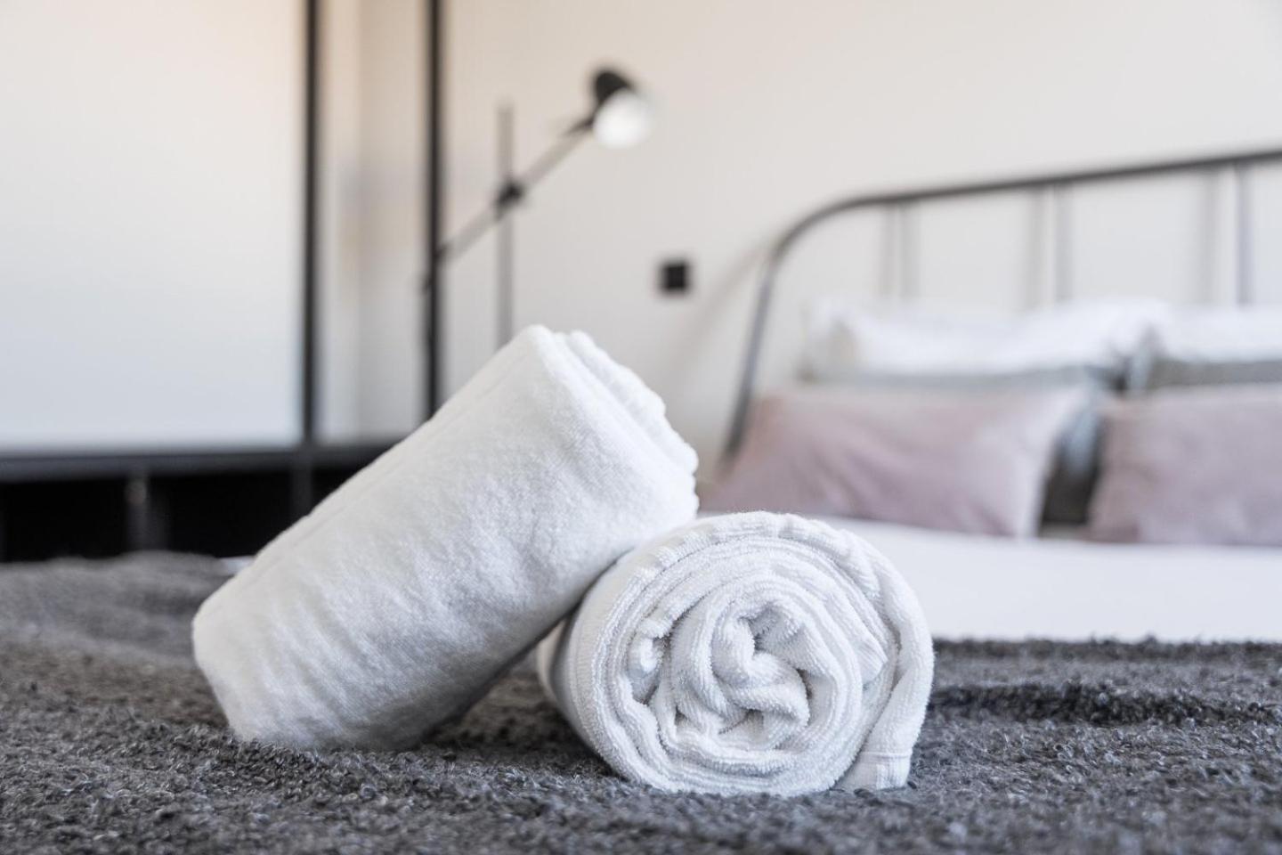 Guestready - Quental Wallpaper Near Marques Square OOporto Esterno foto