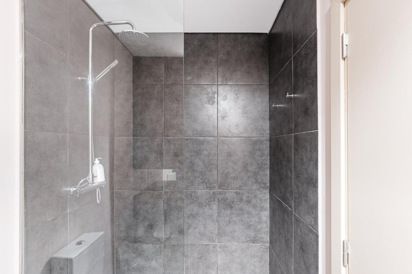 Guestready - Quental Wallpaper Near Marques Square OOporto Esterno foto