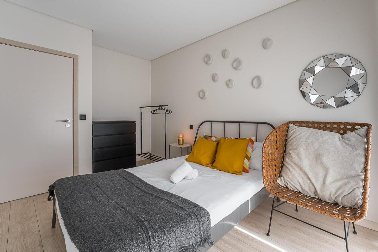 Guestready - Quental Wallpaper Near Marques Square OOporto Esterno foto