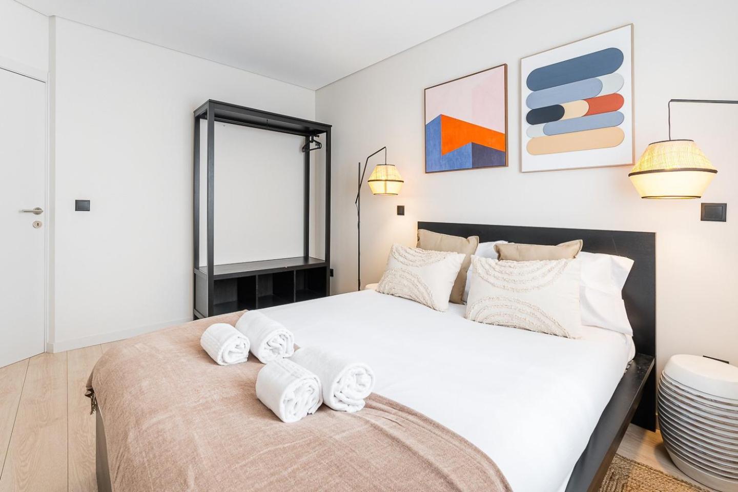 Guestready - Quental Wallpaper Near Marques Square OOporto Esterno foto