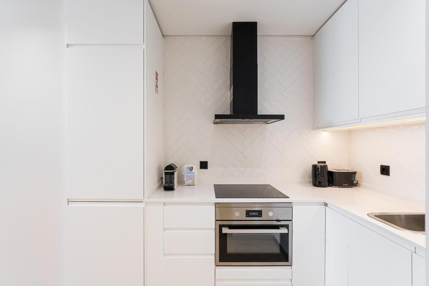 Guestready - Quental Wallpaper Near Marques Square OOporto Esterno foto