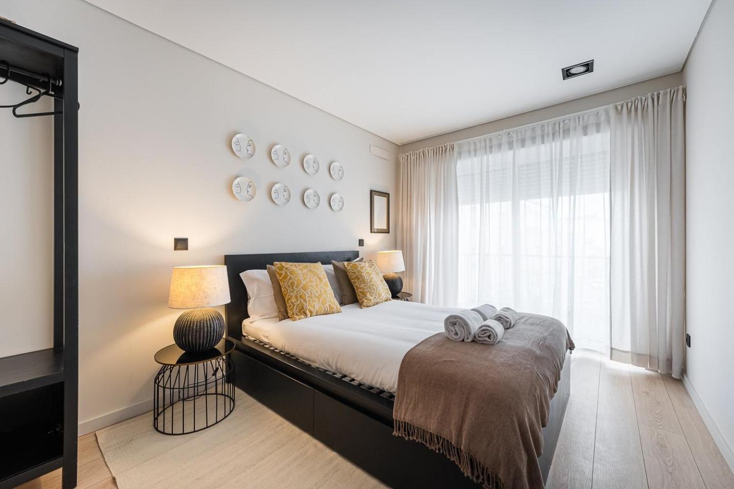 Guestready - Quental Wallpaper Near Marques Square OOporto Esterno foto
