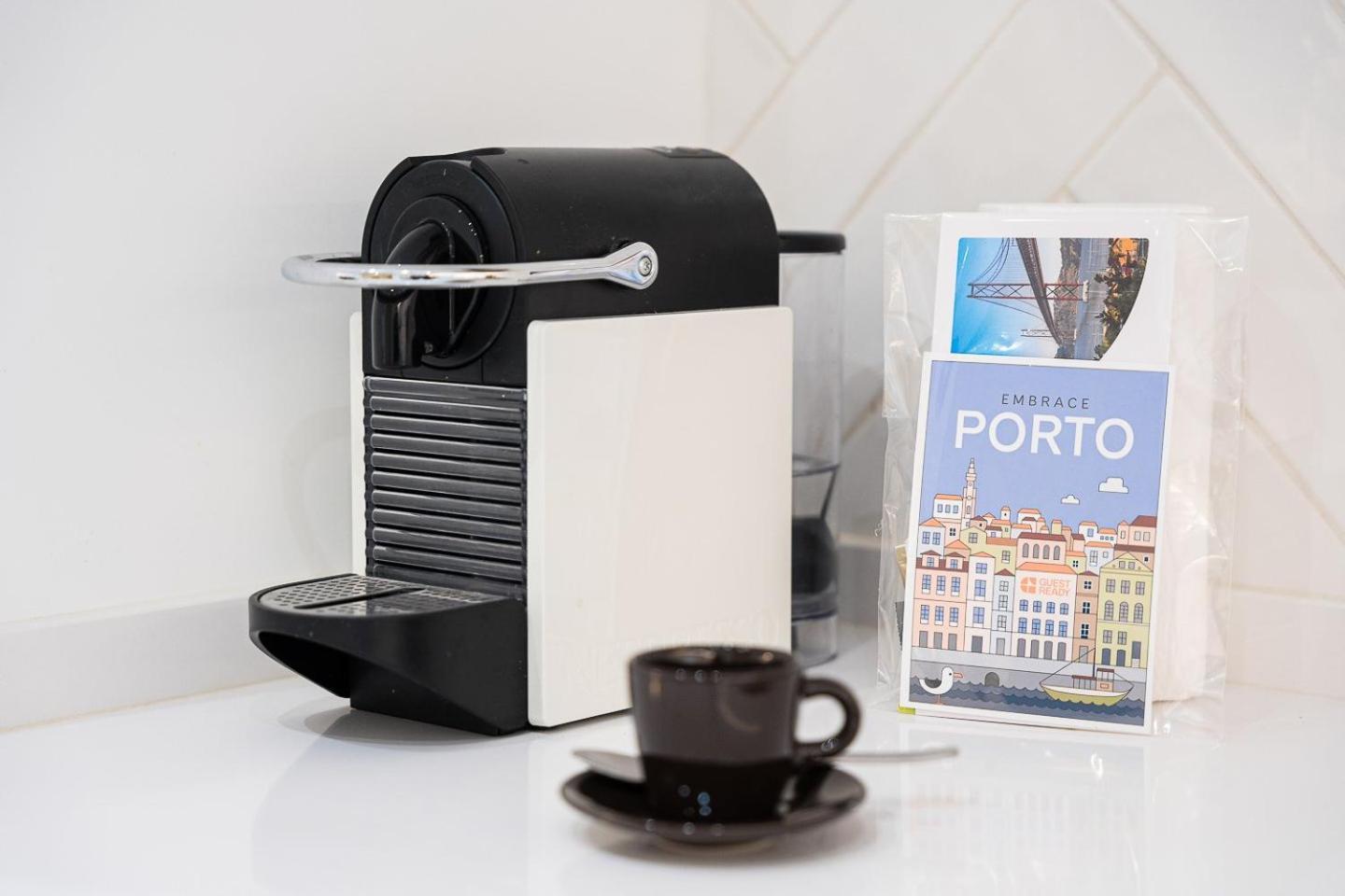 Guestready - Quental Wallpaper Near Marques Square OOporto Esterno foto